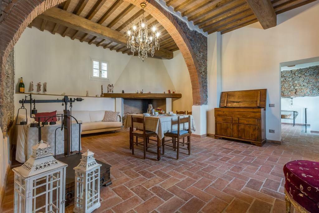 Relais Del Lago E Relais Del Monte Filettole Exterior photo
